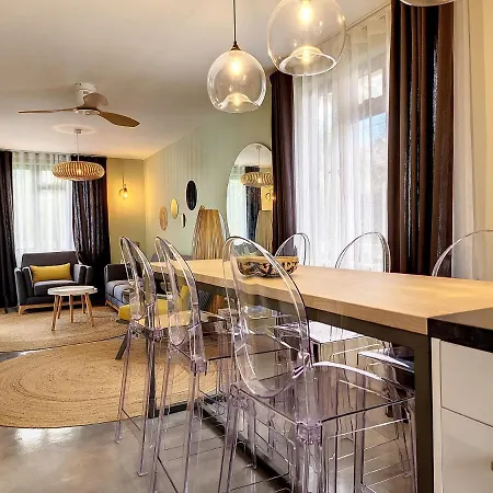 Sunkissed - Brand New Beach Apartment Located 50M From Beach Flic en Flac Exterior photo