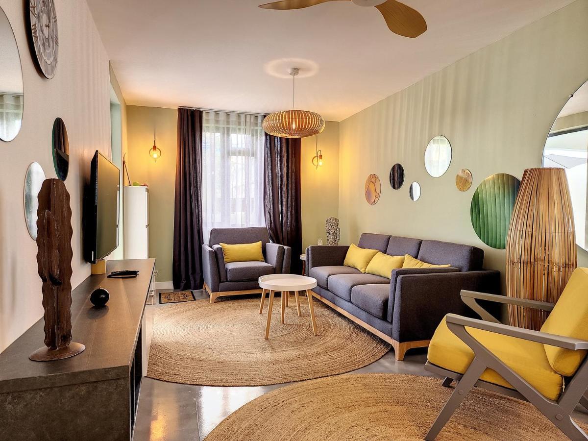 Sunkissed - Brand New Located 50m From Apartment *