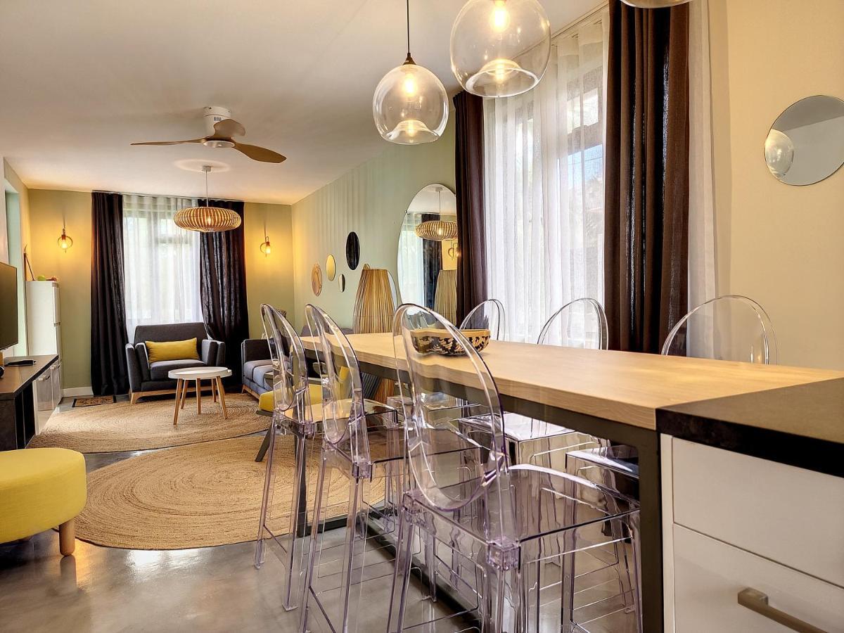 Sunkissed - Brand New Located 50m From