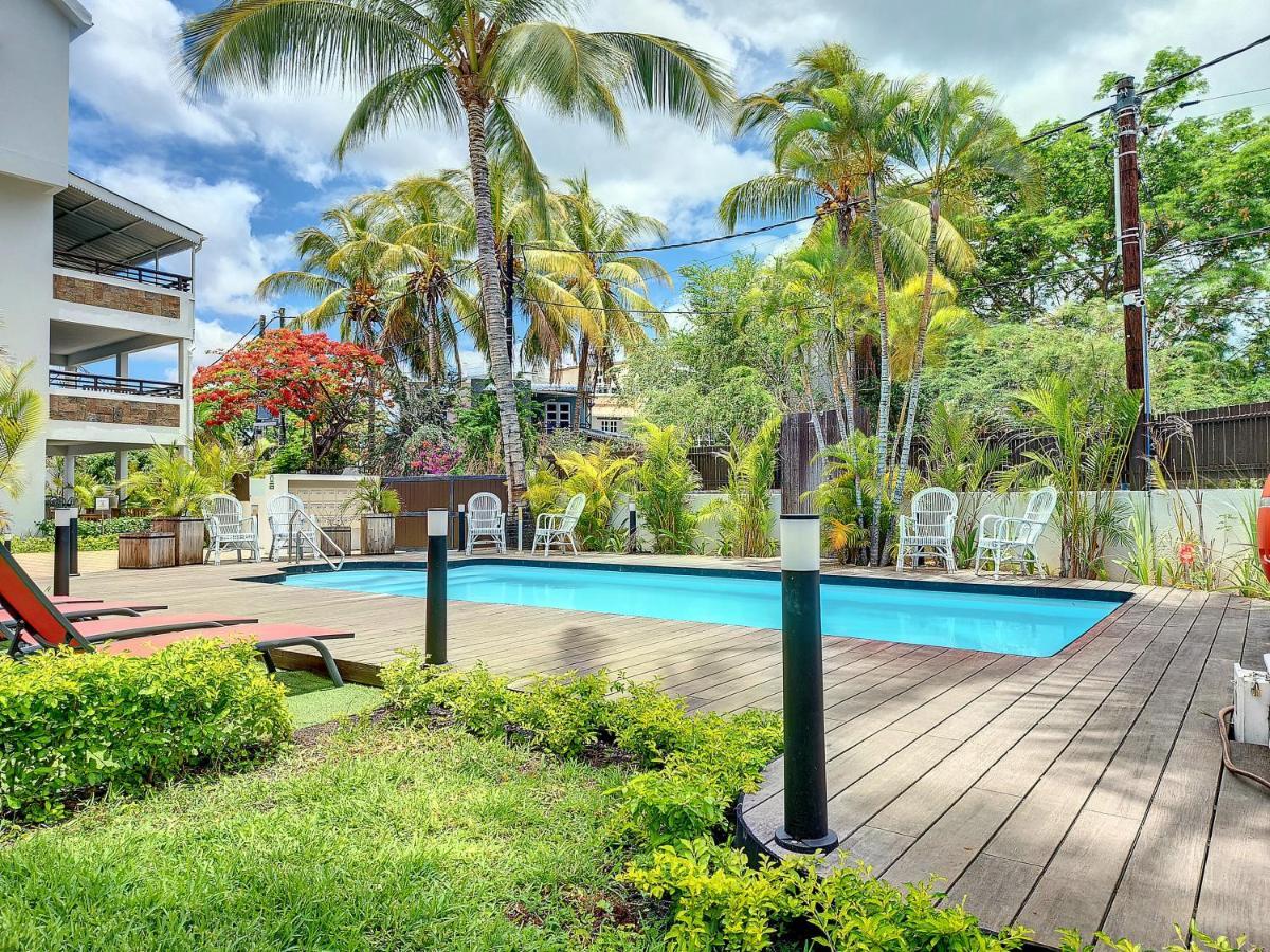 Sunkissed - Brand New Located 50m From *